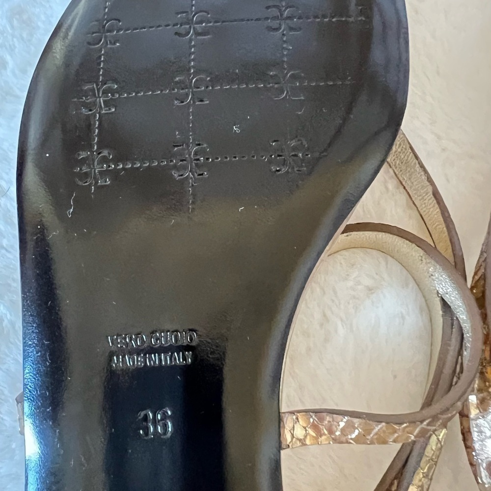 FABI  gold flat sandals size 36 new - Picture 11 of 12